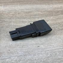 Subaru Forester   Windscreen/window heater switch Subaru Forester SG