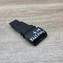 Subaru Forester   Windscreen/window heater switch Subaru Forester SG