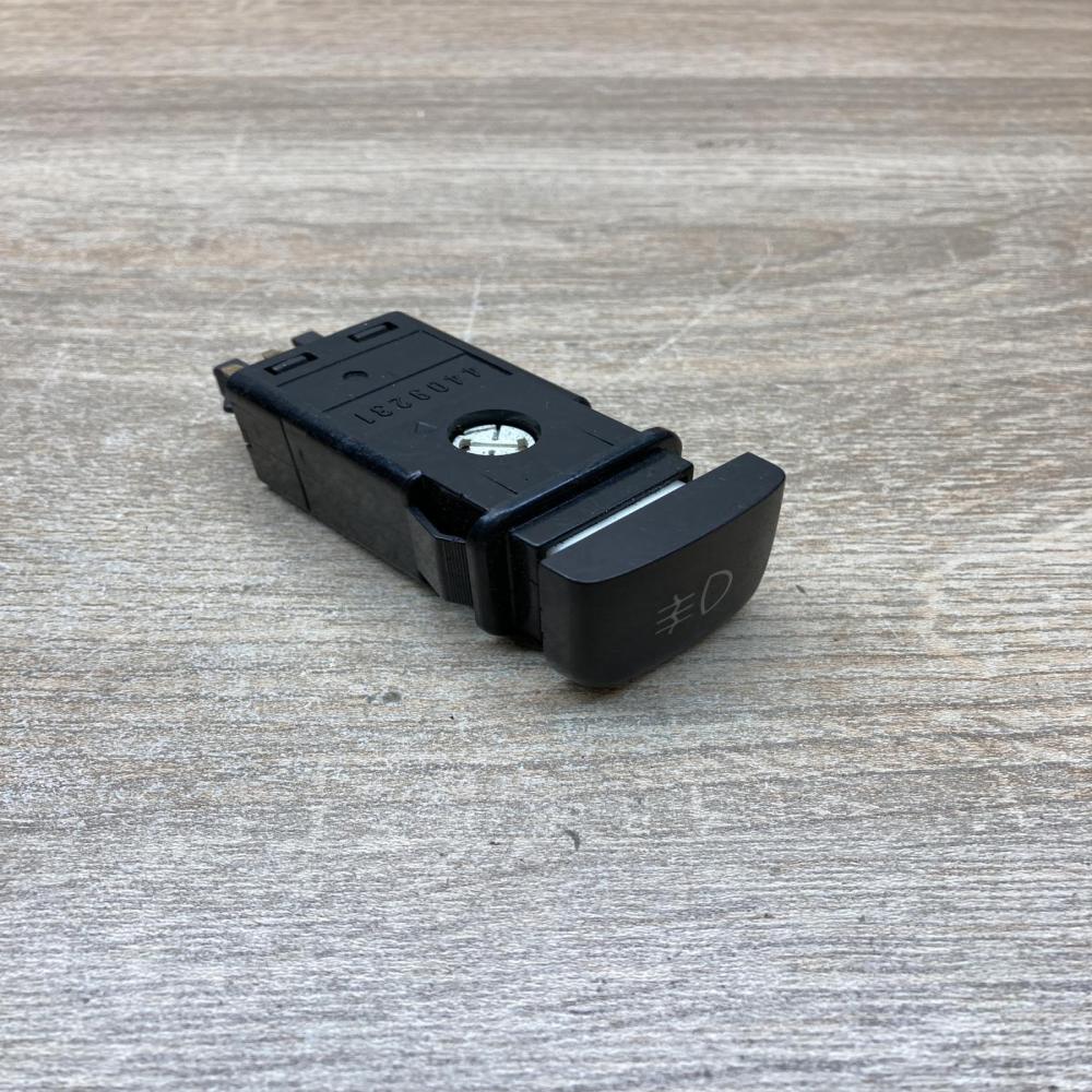 440931 R33523 8T48  Fog light switch Volkswagen PASSAT B5