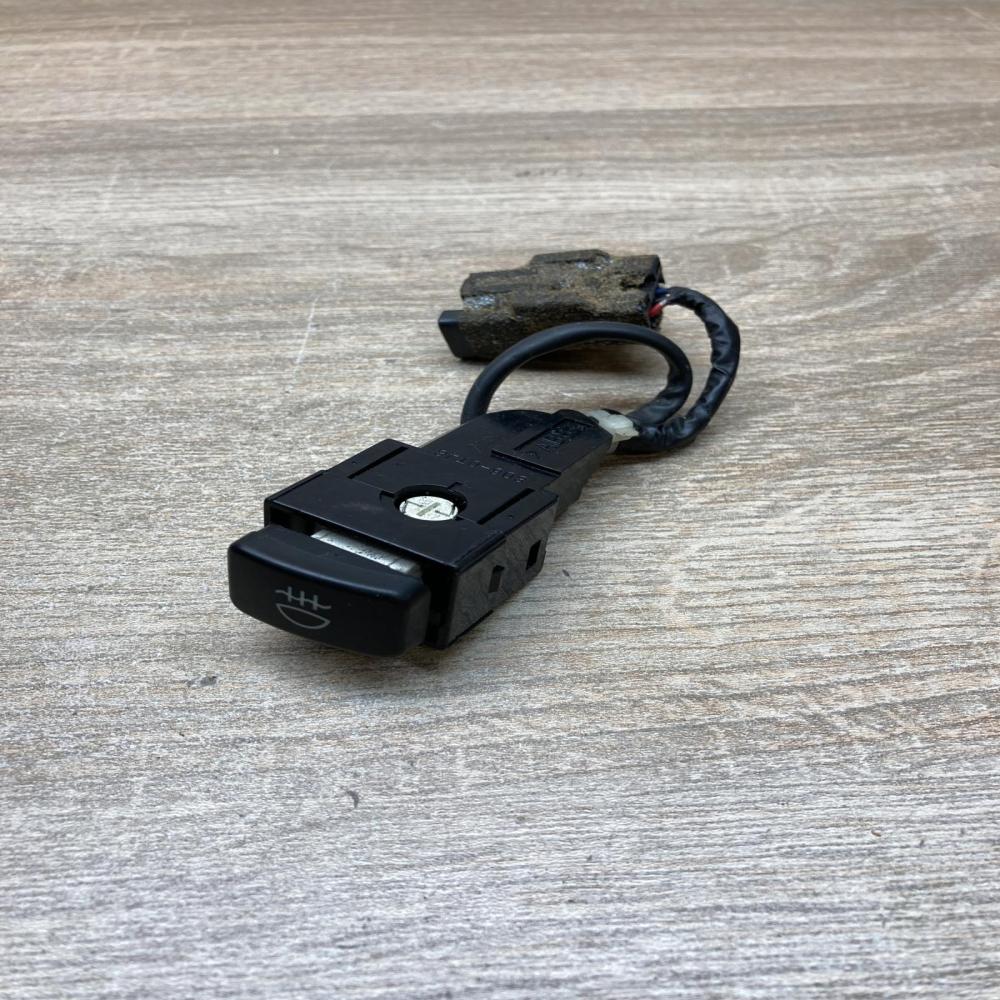 158688 806 0T48  Fog light switch Lexus GS 300 400 430