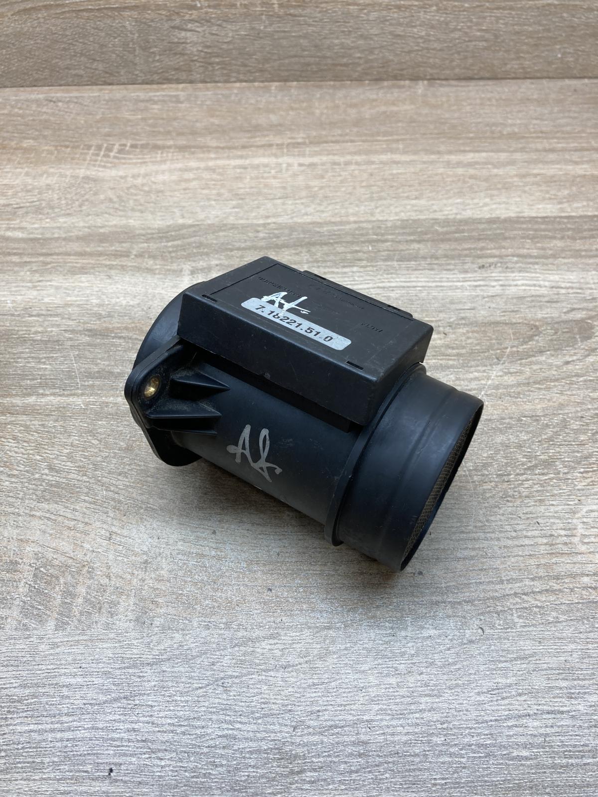 718221510   Mass air flow meter Audi 80 90 S2 B4
