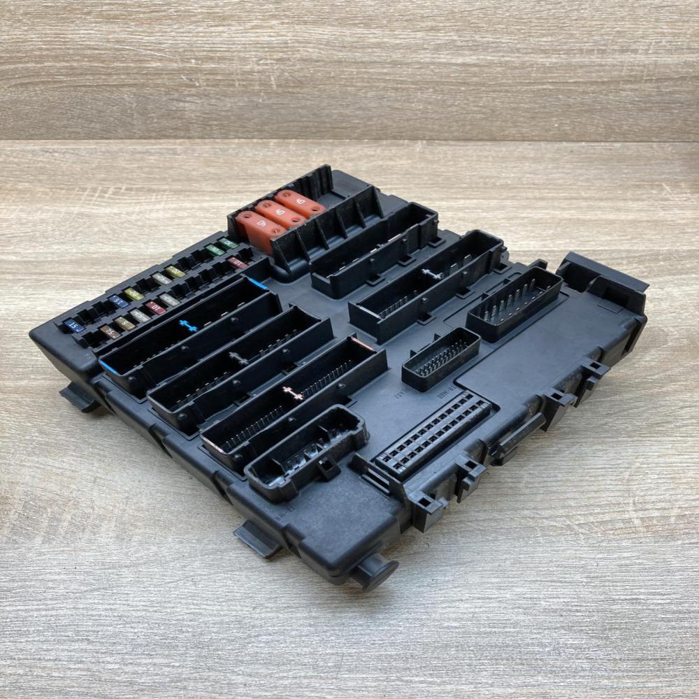 13112914 519049035  Fuse module Opel Vectra C