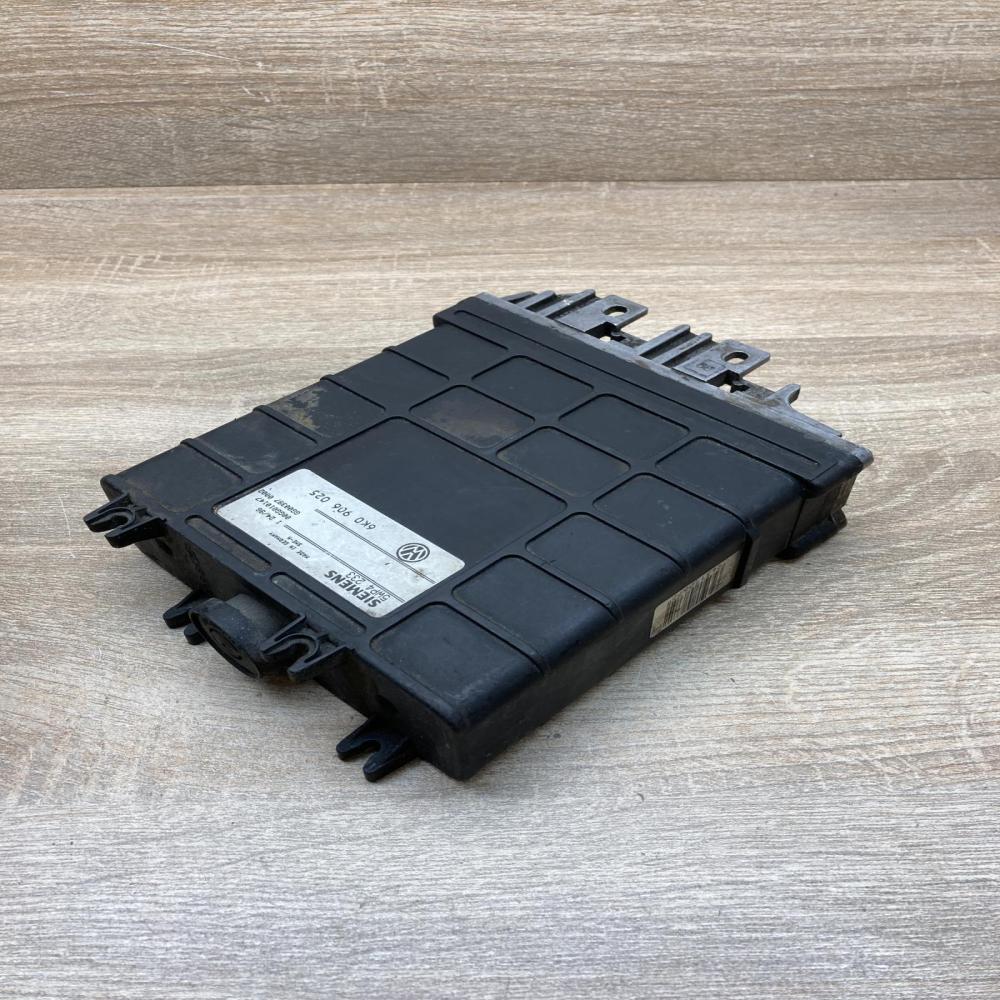 6K0906025 5WP4233  Engine control unit/module ECU Seat Cordoba (6K)