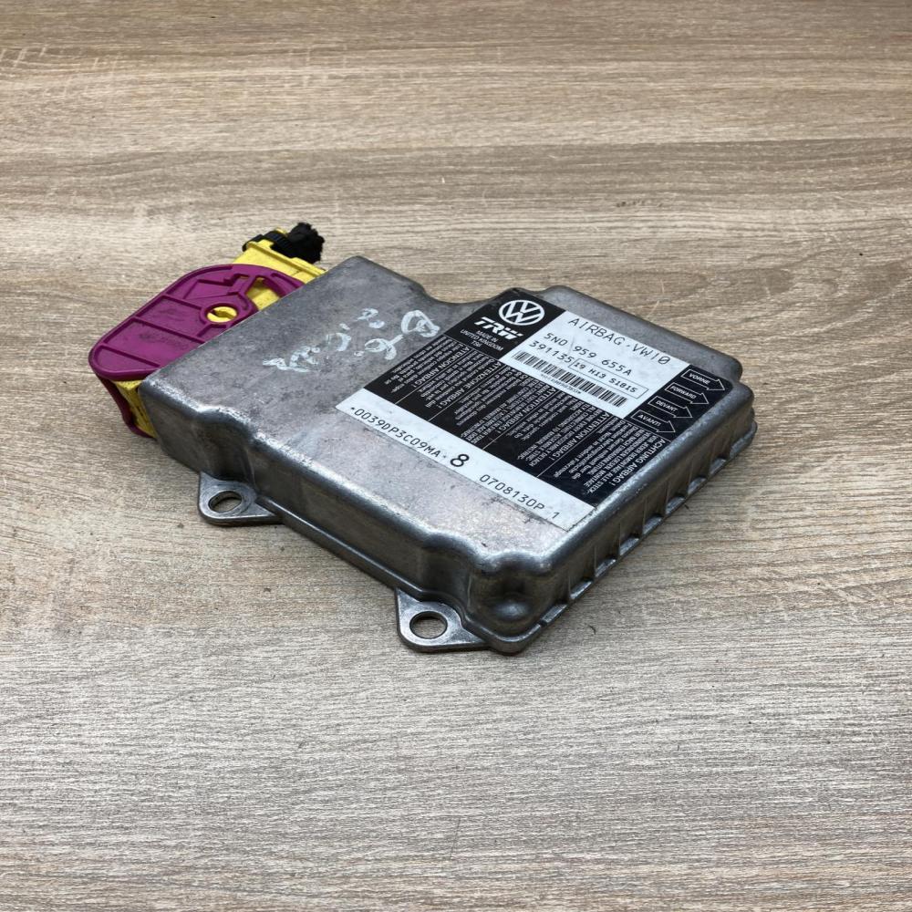 5N0959655A 391135  Airbag deployment crash/impact sensor Volkswagen PASSAT B6