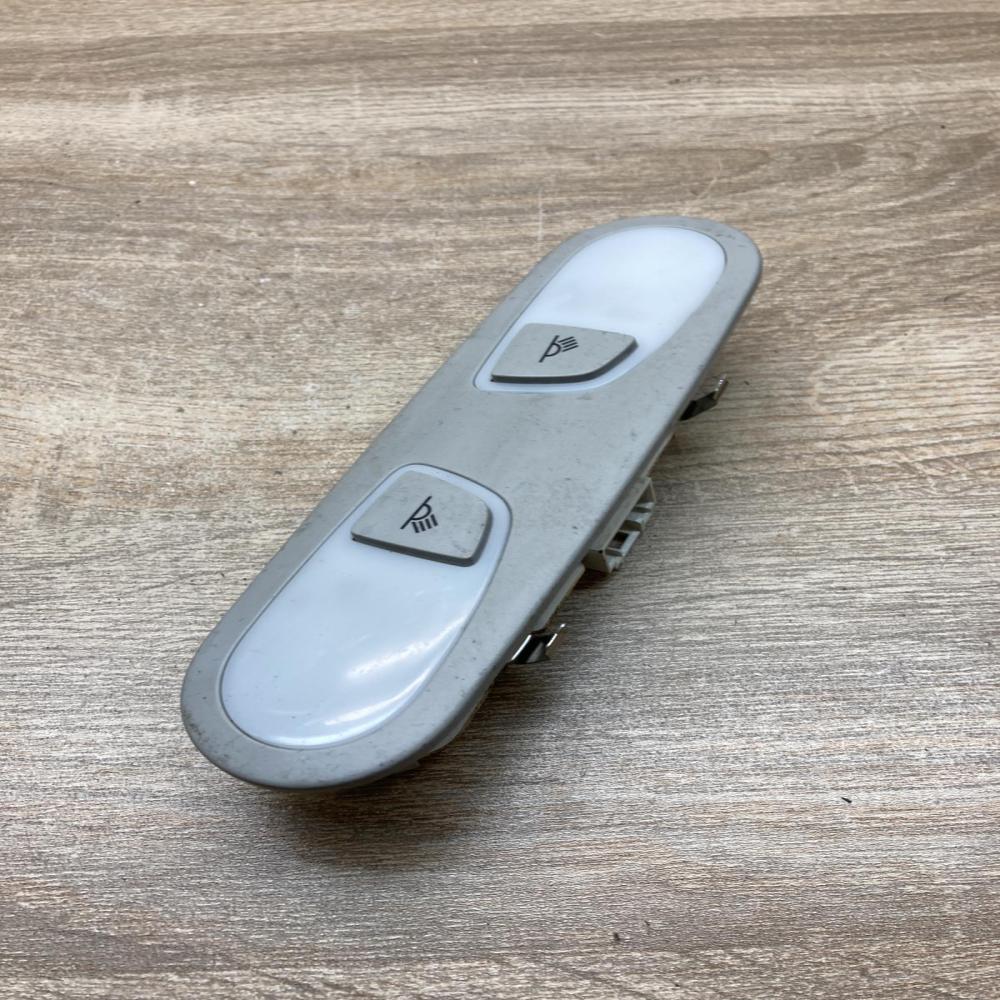 4G0947111   Front seat light Audi A6 S6 C7 4G