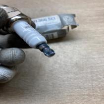 7701366513   Spark plug Renault 12