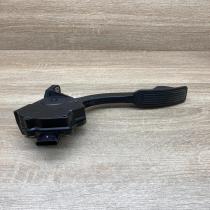 198800 8560 78110 42011 05P30B00072 Accelerator throttle pedal Toyota RAV 4 (XA3