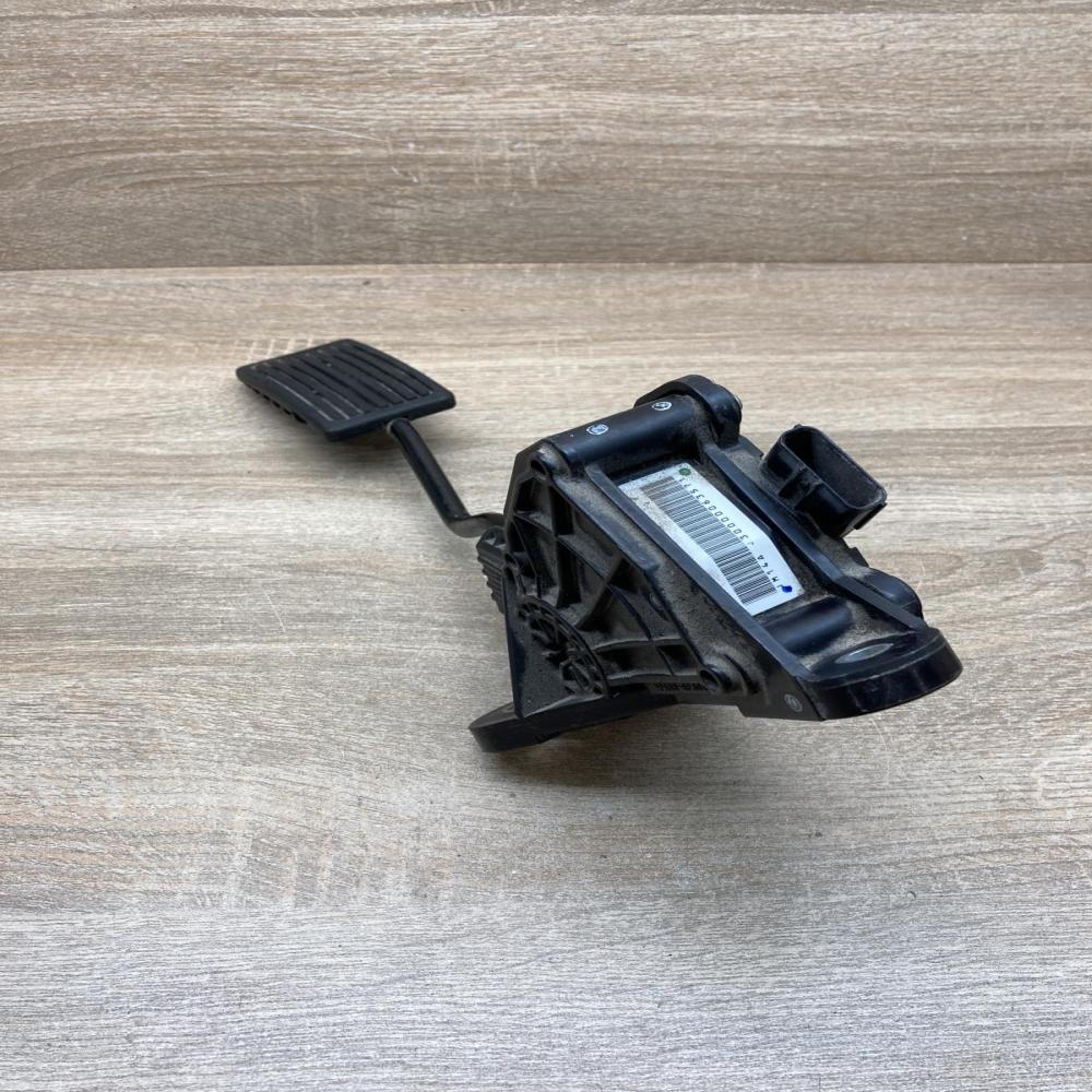 Honda CR V   Accelerator throttle pedal Honda CR-V