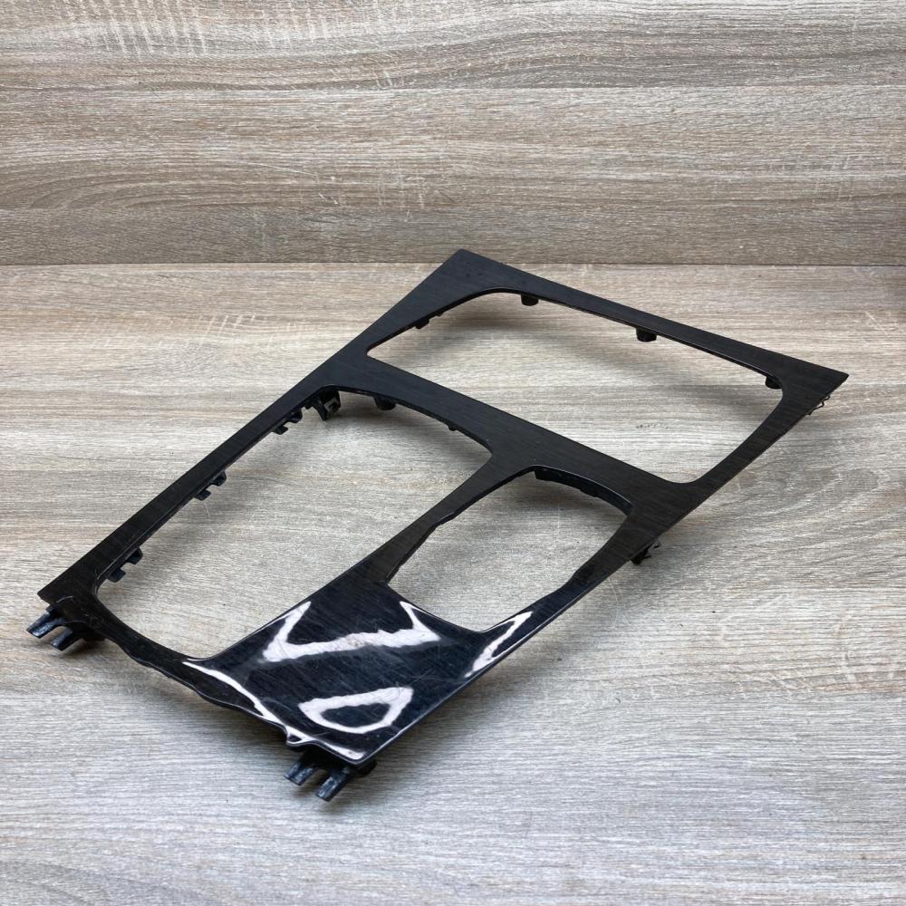 9251216   Ashtray trim (front) BMW 7 F01 F02 F03 F04