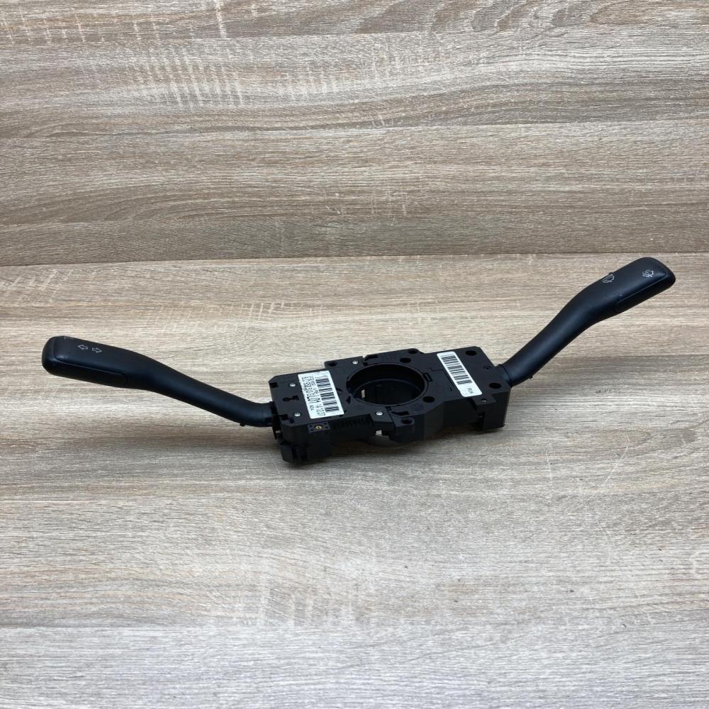 8L0953513G 4N0953503E  Wiper turn signal indicator stalk/switch Volkswagen Golf