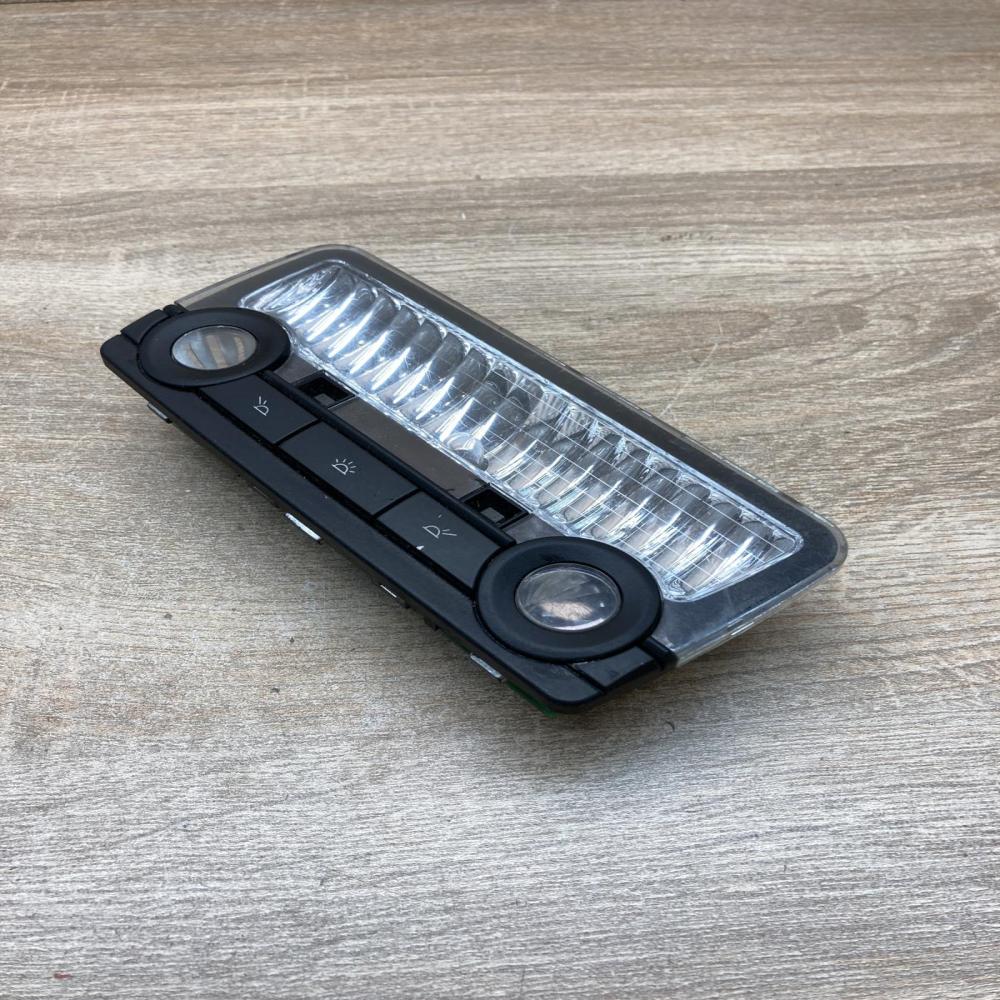 9163699 100315  Front seat light BMW 5 F10 F11