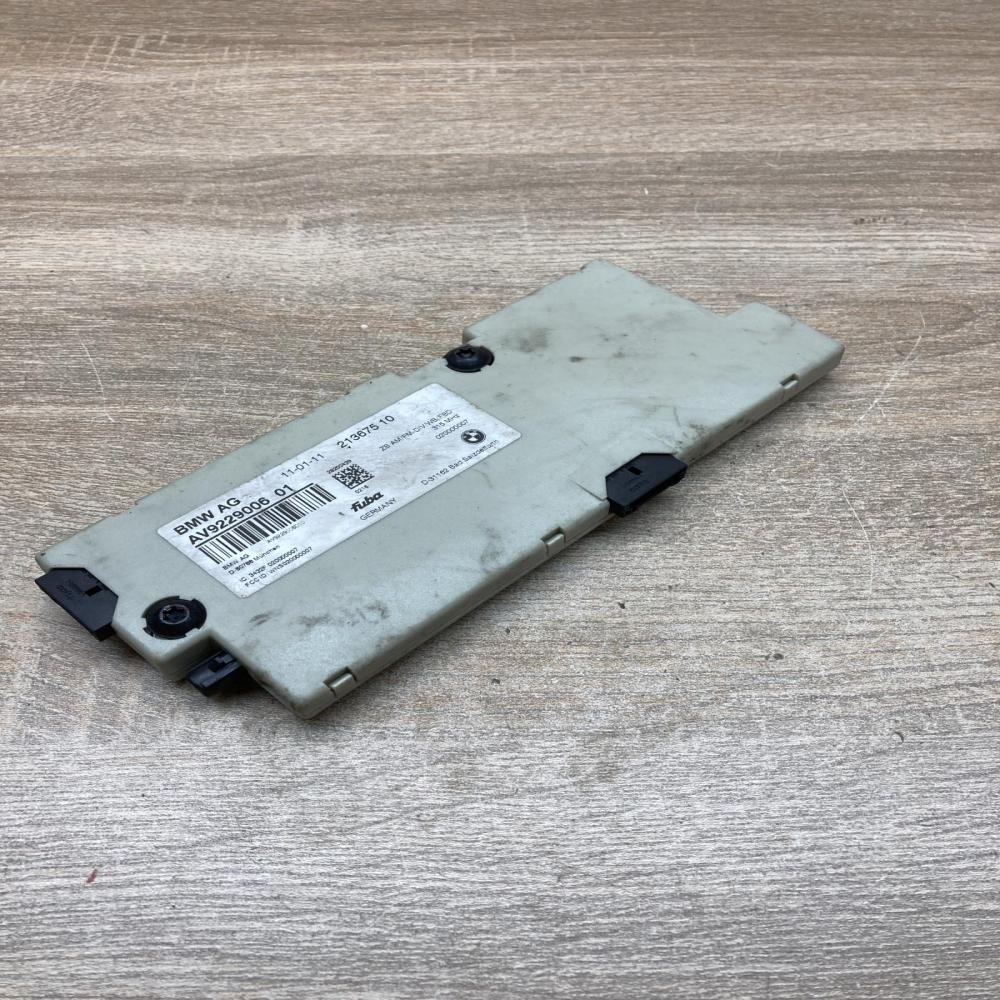 9229006 213675  Aerial antenna amplifier BMW 5 F10 F11