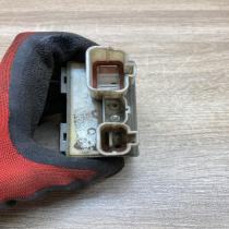 808999 899995000  Coolant fan relay Volvo S40, V40