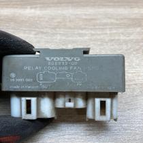 808999 899995000  Coolant fan relay Volvo S40, V40