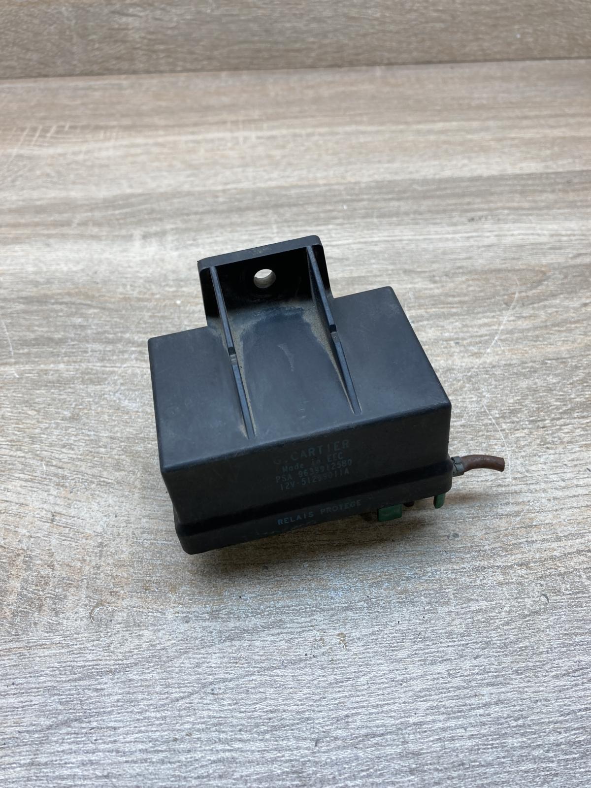 9639912580 51299011A  Glow plug pre-heat relay Peugeot 307