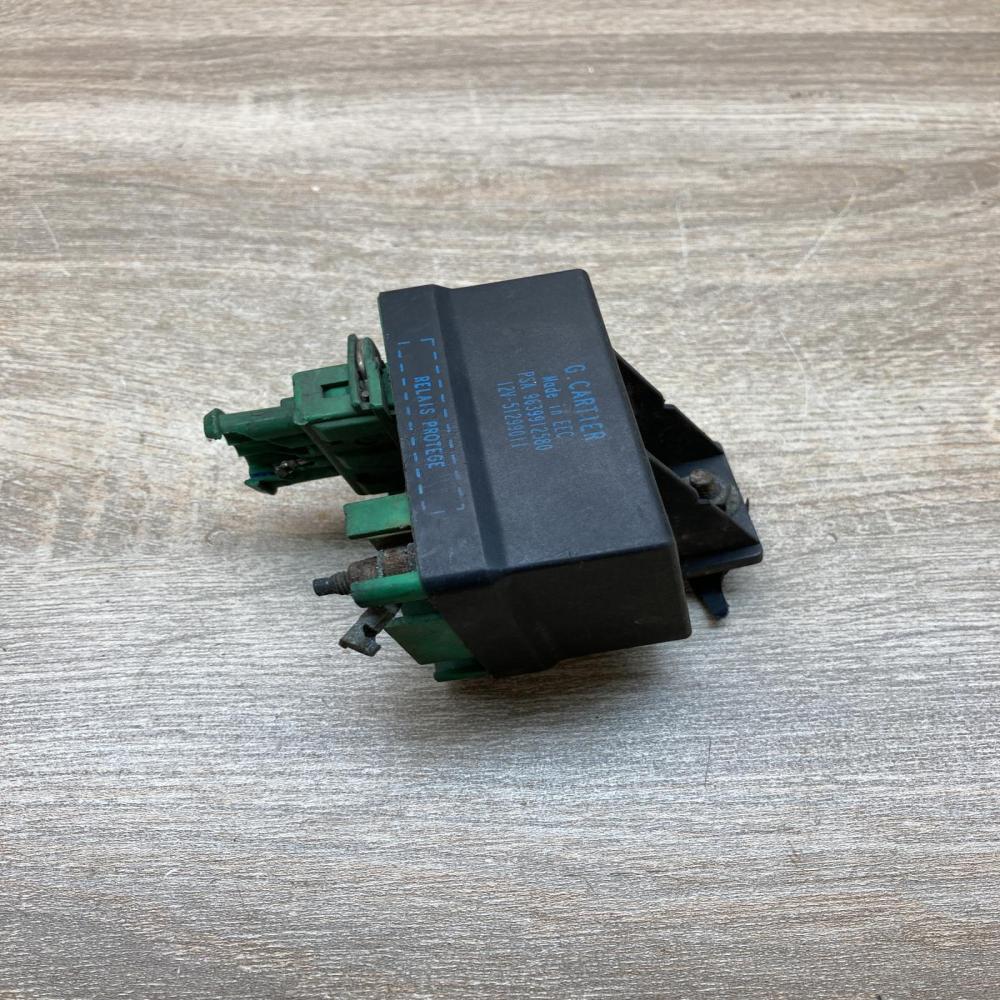 9639912580 51299011  Glow plug pre-heat relay Peugeot 307