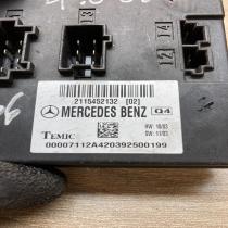 2115452132 00007112A  Comfort/convenience module Mercedes-Benz E W211