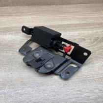 7057364   Tailgate/trunk/boot lock/catch/latch BMW 3 E46