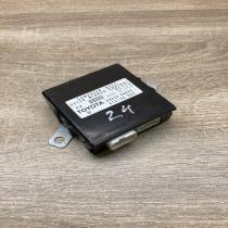 89430 48040 615138 000  Wing mirror control module Lexus RX 330 - 350 - 400H