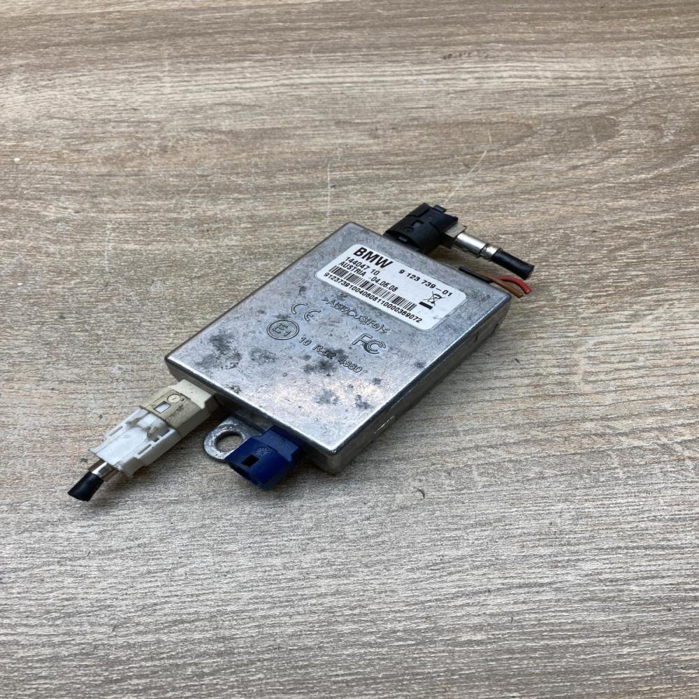 9123739 144047  Aerial antenna amplifier BMW X5 E70