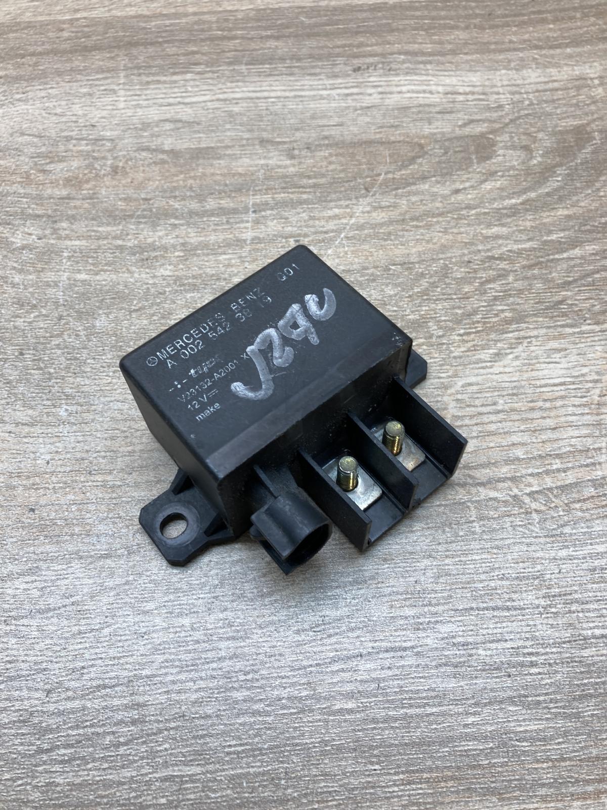 A0025423819   Glow plug pre-heat relay Mercedes-Benz E W211