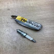 7700500072 S281YC  Spark plug Renault Master I