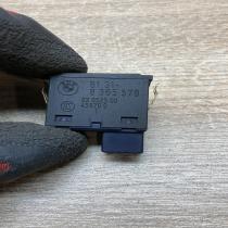 8365579   Tailgate/boot open switch button BMW 5 E39
