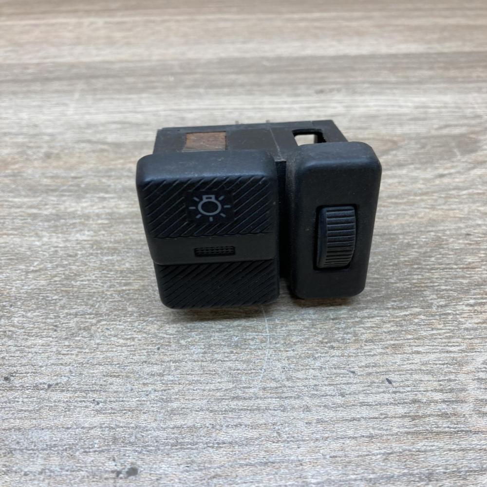 357941531   Light switch Volkswagen PASSAT B4