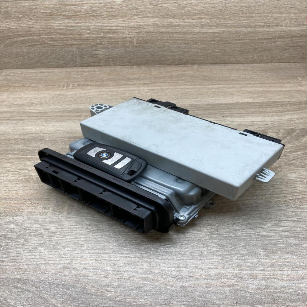 8513242 9257038  Engine ECU kit and lock set BMW 5 F10 F11