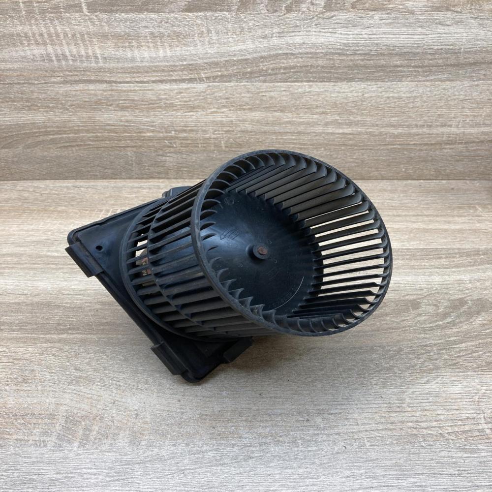 658338Q P00658333Z  Heater fan/blower Opel Vectra B