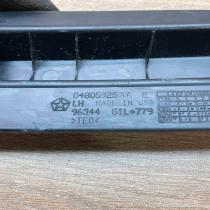 04805925AA   Front fog light trim/grill Dodge Magnum