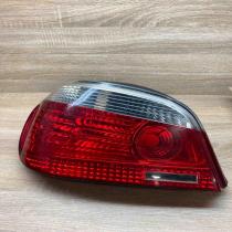 6910767 2VP008679  Tailgate rear/tail lights BMW 5 E60 E61