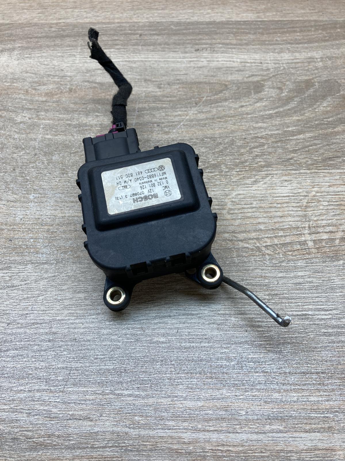 4B1820511 0132801126  Air flap motor/actuator Audi A6 S6 C5 4B