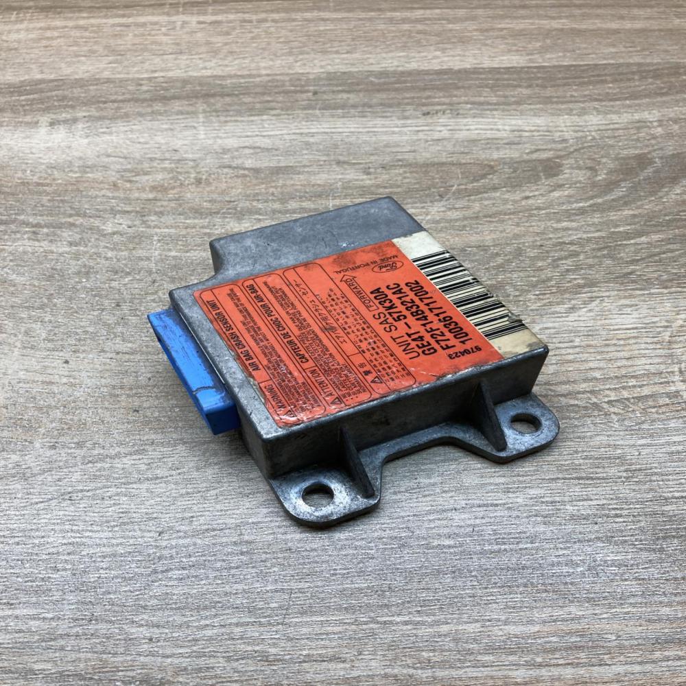 GE4T 57K30A F72F14B321AC  Airbag deployment crash/impact sensor Mazda 626