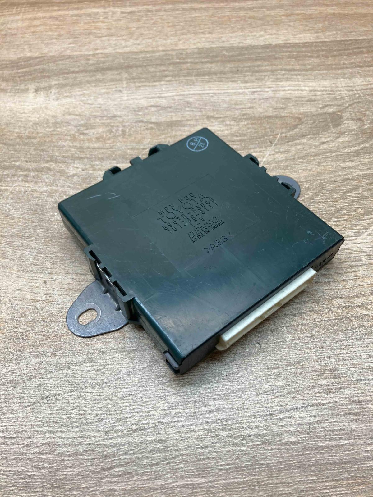 89670 53040 101238 0111  Parking PDC control unit/module Lexus IS 220D-250-350