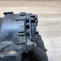 8D2721523 6PV007770  Accelerator throttle pedal Audi A6 S6 C5 4B