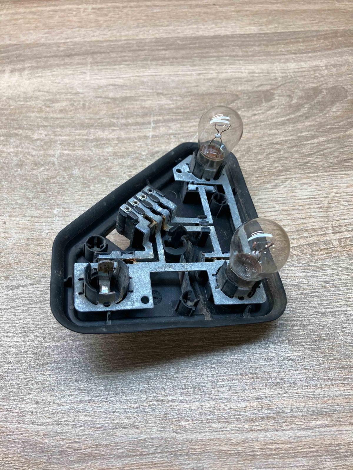 8371325 393405  Rear tail light bulb BMW 5 E39