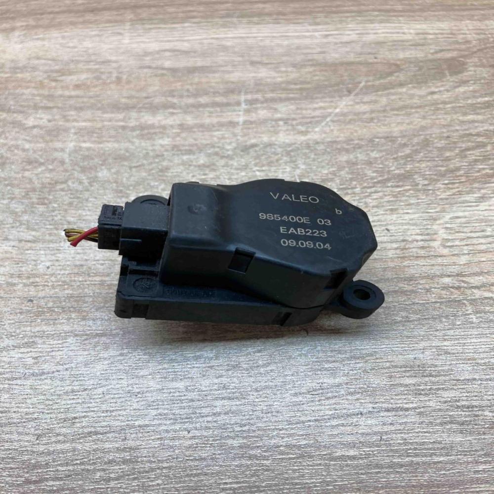 985400E EAB223  Air flap motor/actuator BMW 1 E81 E87