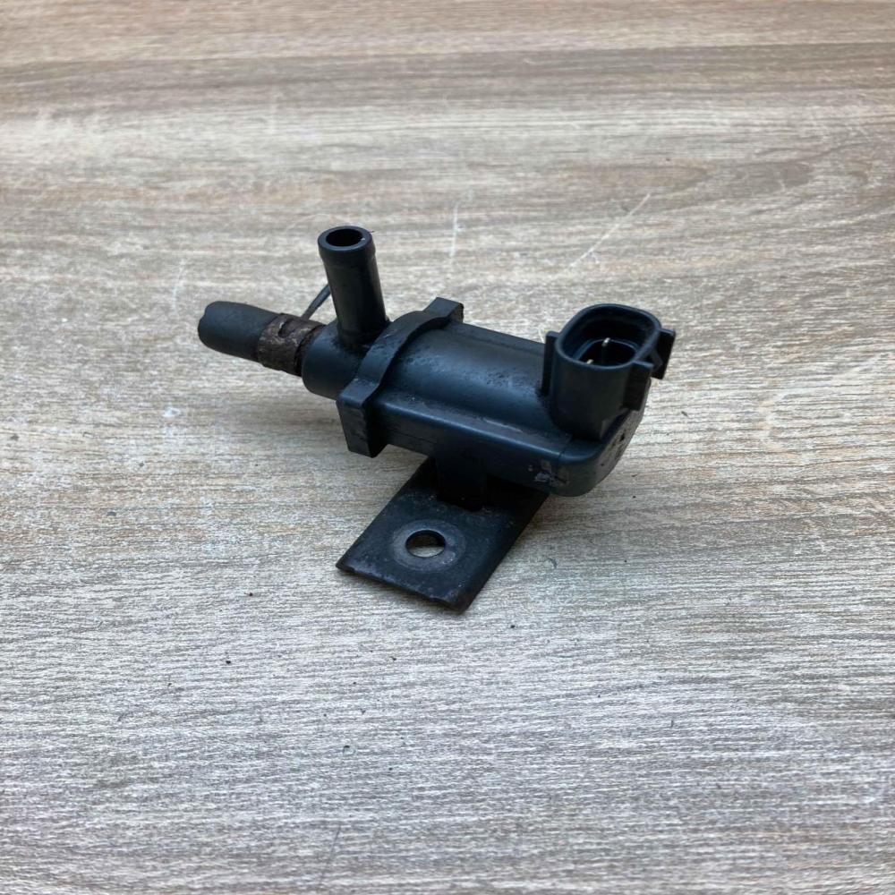 90910 12259 136206 2771  Vacuum valve Lexus GS 300 400 430