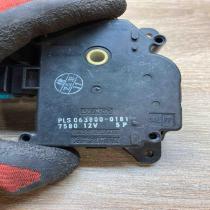 063800 0181   Air flap motor/actuator Toyota Prius (XW20)