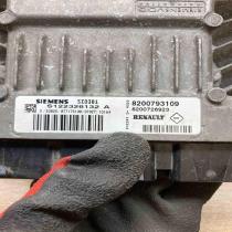 8200793109 8200726923  Engine control unit/module ECU Renault Laguna III