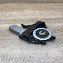 966268 102 110526  Front door window regulator motor Volvo S60