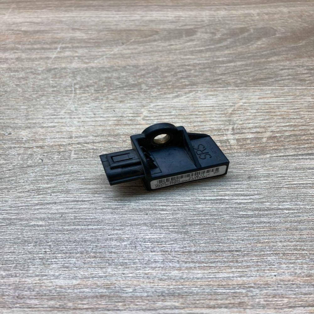 77970 SWA A113 M1   Airbag deployment crash/impact sensor Honda CR-V