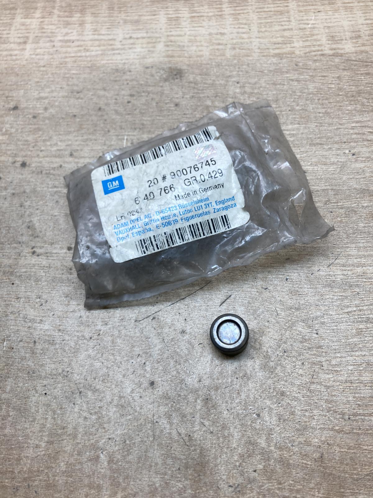 90076745 640766  Other engine part Opel Meriva A