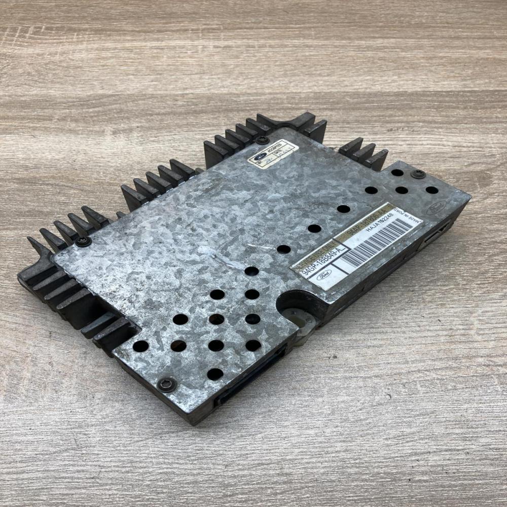 94AP 18T806 AA 94GP 18B849 A  Sound amplifier Volkswagen Sharan