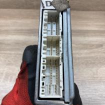 89661 05210 MB175700 9303  Engine control unit/module ECU Toyota Avensis T220