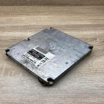 89661 05210 MB175700 9303  Engine control unit/module ECU Toyota Avensis T220