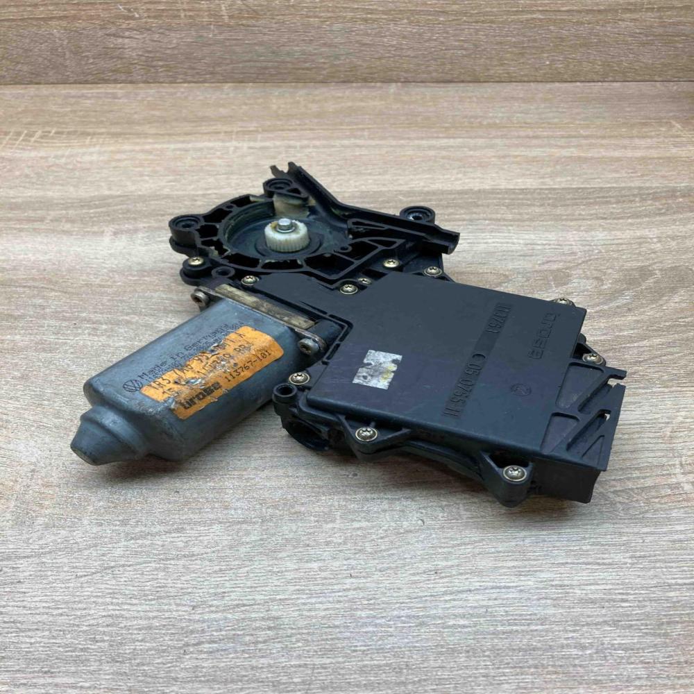 7M0959811A 05075511 113763 Rear door window regulator motor Volkswagen Sharan