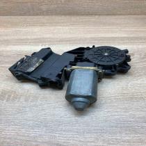 7M0959811A 05075511 113763 Rear door window regulator motor Volkswagen Sharan