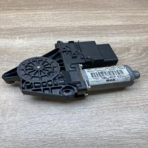 3B9839751CD 101439  Rear door window regulator motor Volkswagen PASSAT B5